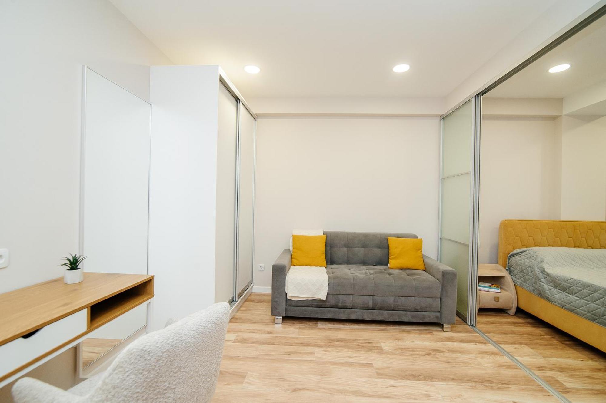 Apartment Oaza Urbana Langa Circ Si Centru - Modern Si Confortabil