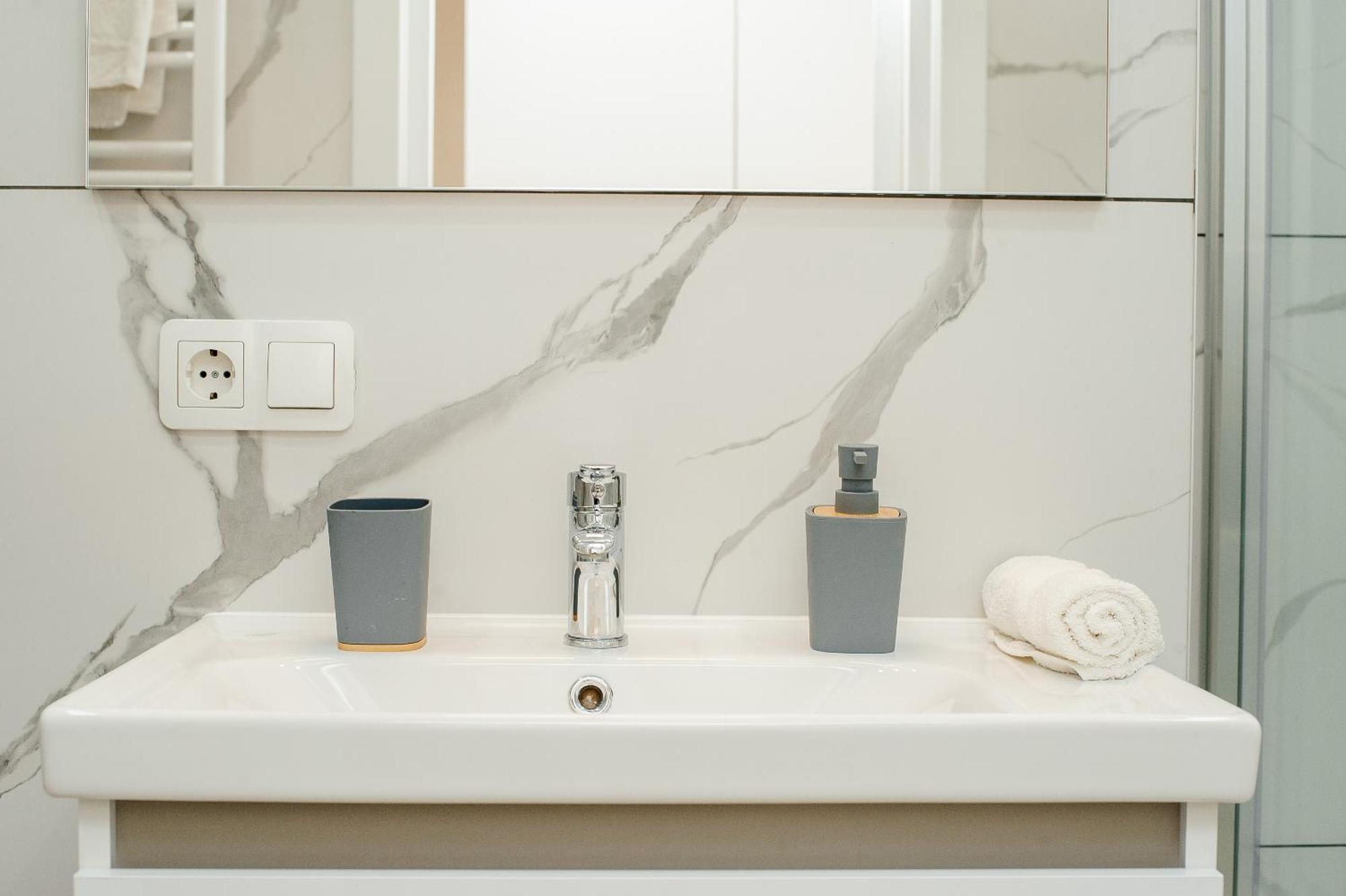 Oaza Urbana Langa Circ Si Centru - Modern Si Confortabil Appartement *